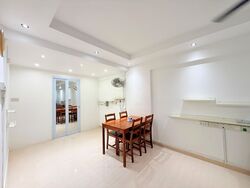 Blk 214 Bedok Town Centre (Bedok), HDB 3 Rooms #595047351